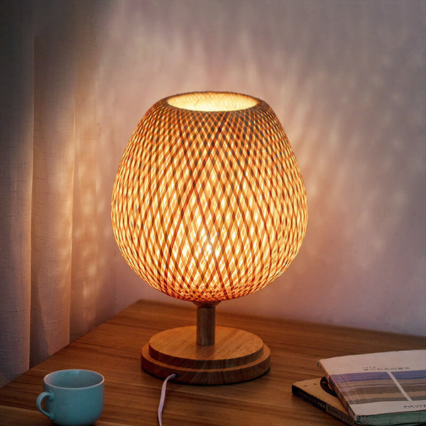 Traditional Chinese Moso Bamboo Wood Iron Weaving Table Lamp