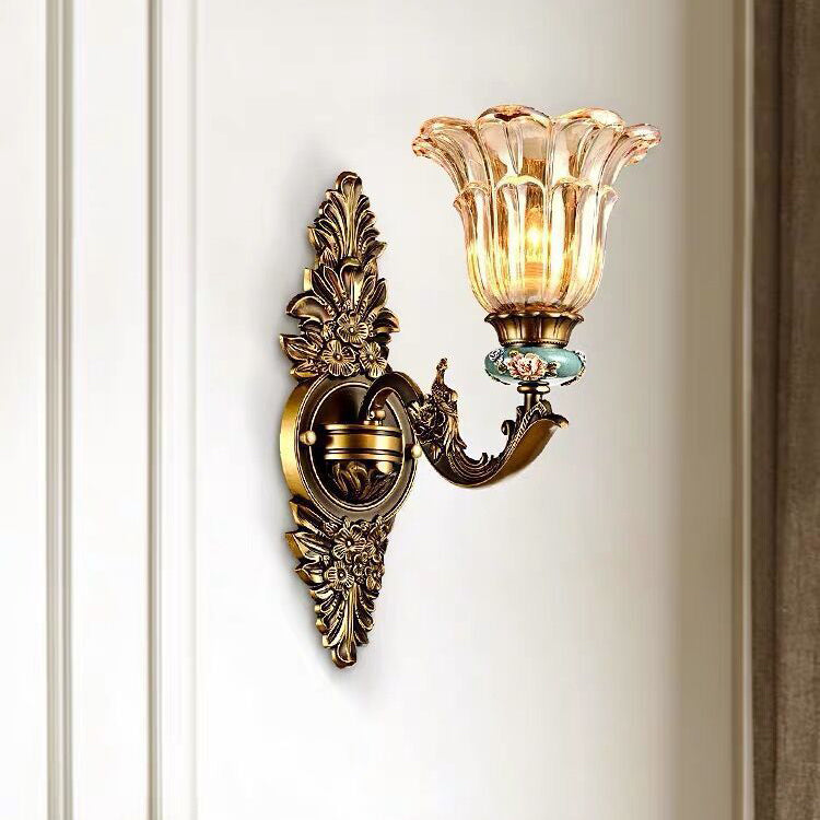 Traditional European Resin Zinc Alloy Glass Wall Sconce