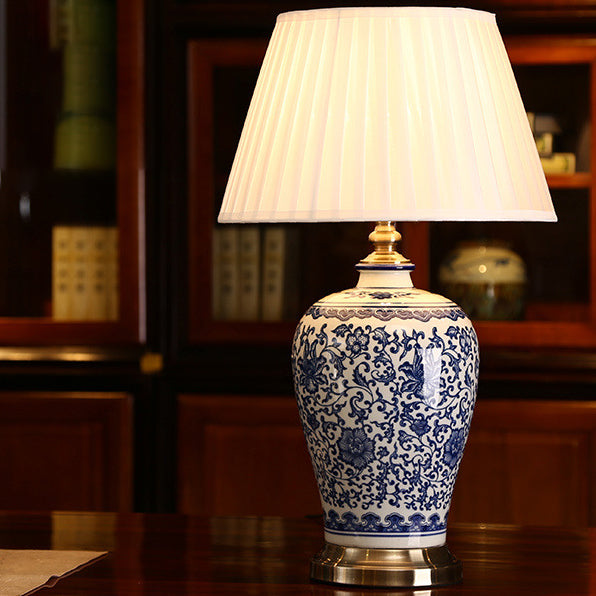 Traditional Chinese Ceramic Fabric Electroplated Table Lamp