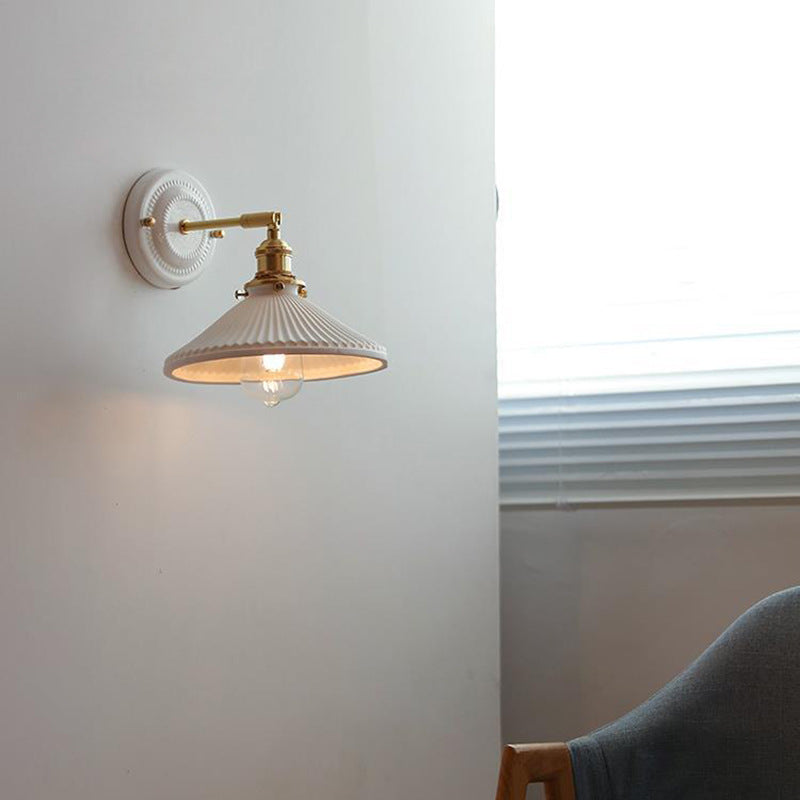Traditional Vintage Round Ceramic Brass 1-Light Wall Sconce