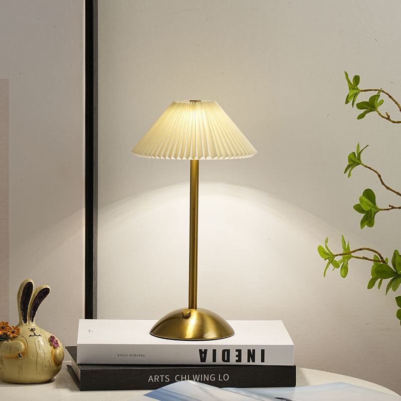 Scandinavian Rechargeable Table Lamp Iron Frame Table Lamp