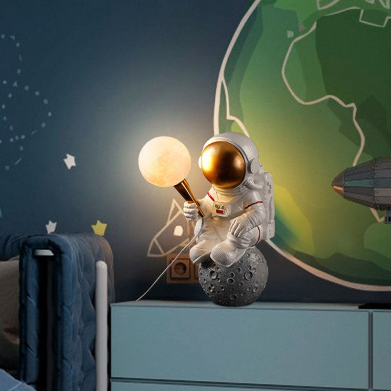 Modern Cartoon Astronaut Wall Sconce 1-Light Wall Sconce