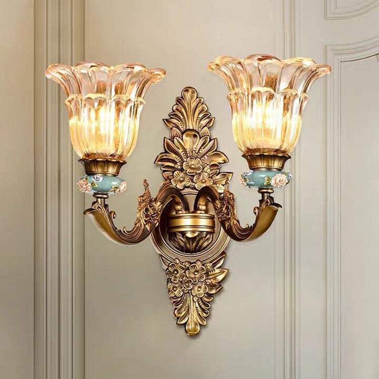 Traditional European Resin Zinc Alloy Glass Wall Sconce