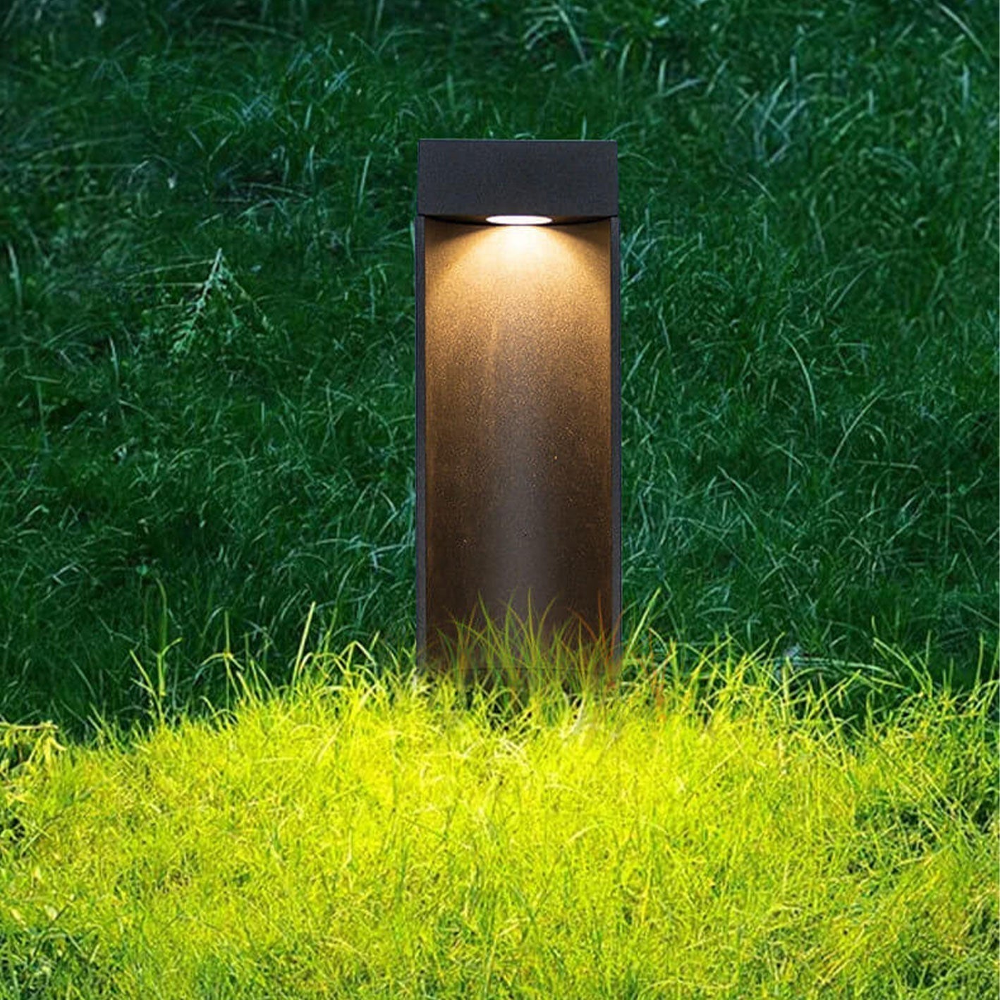 Sleek Modern Outdoor Stake Light