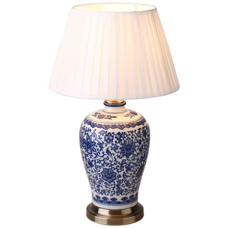 Traditional Chinese Ceramic Fabric Electroplated Table Lamp