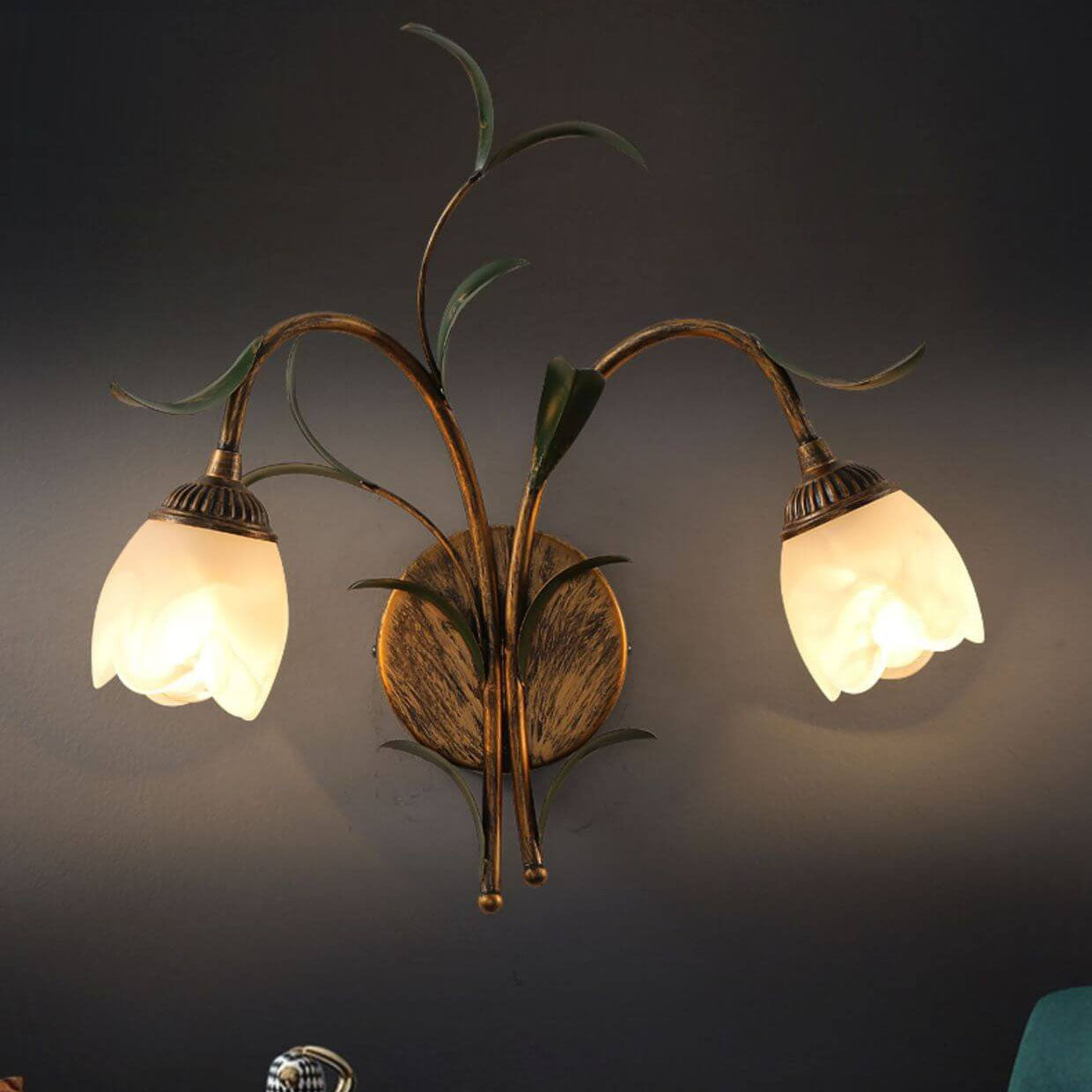Modern Minimalist Art Glass Flower 1/2-Light Wall Sconce