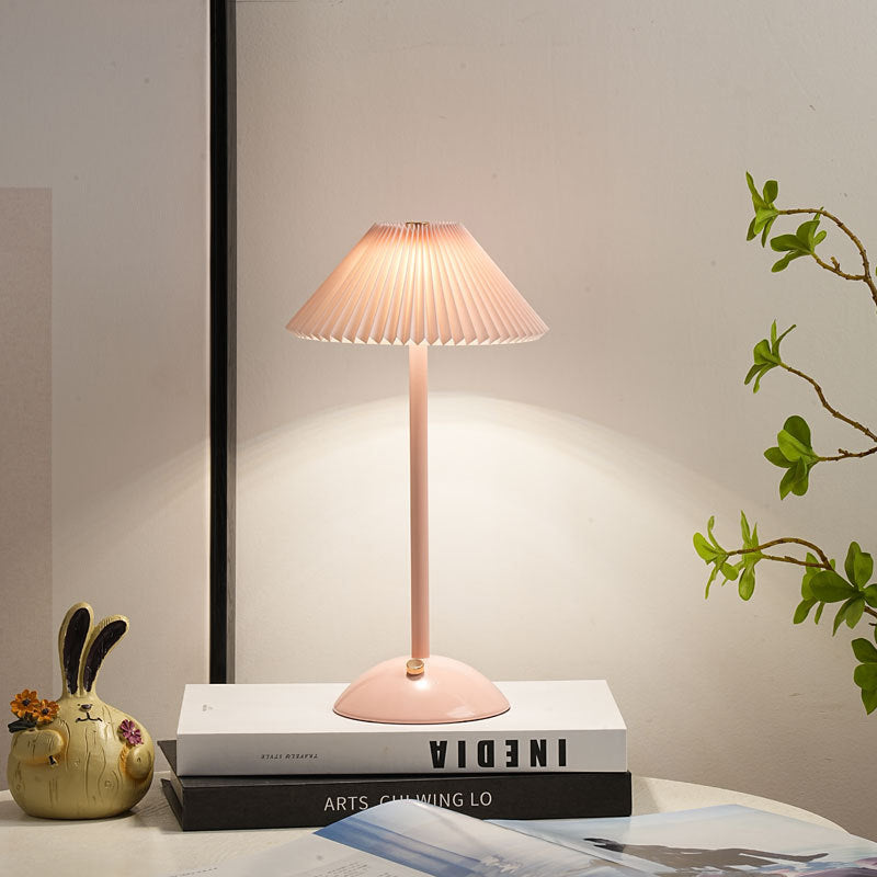 Scandinavian Rechargeable Table Lamp Iron Frame Table Lamp