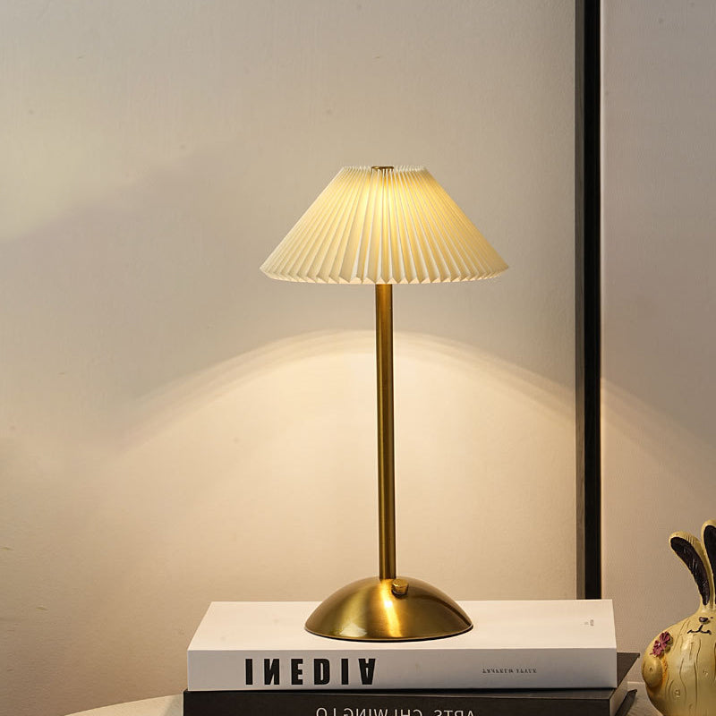 Scandinavian Rechargeable Table Lamp Iron Frame Table Lamp