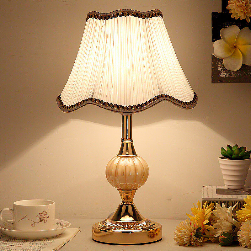 Nordic Vintage Floral Glass & Fabric 1-Light Table Lamp