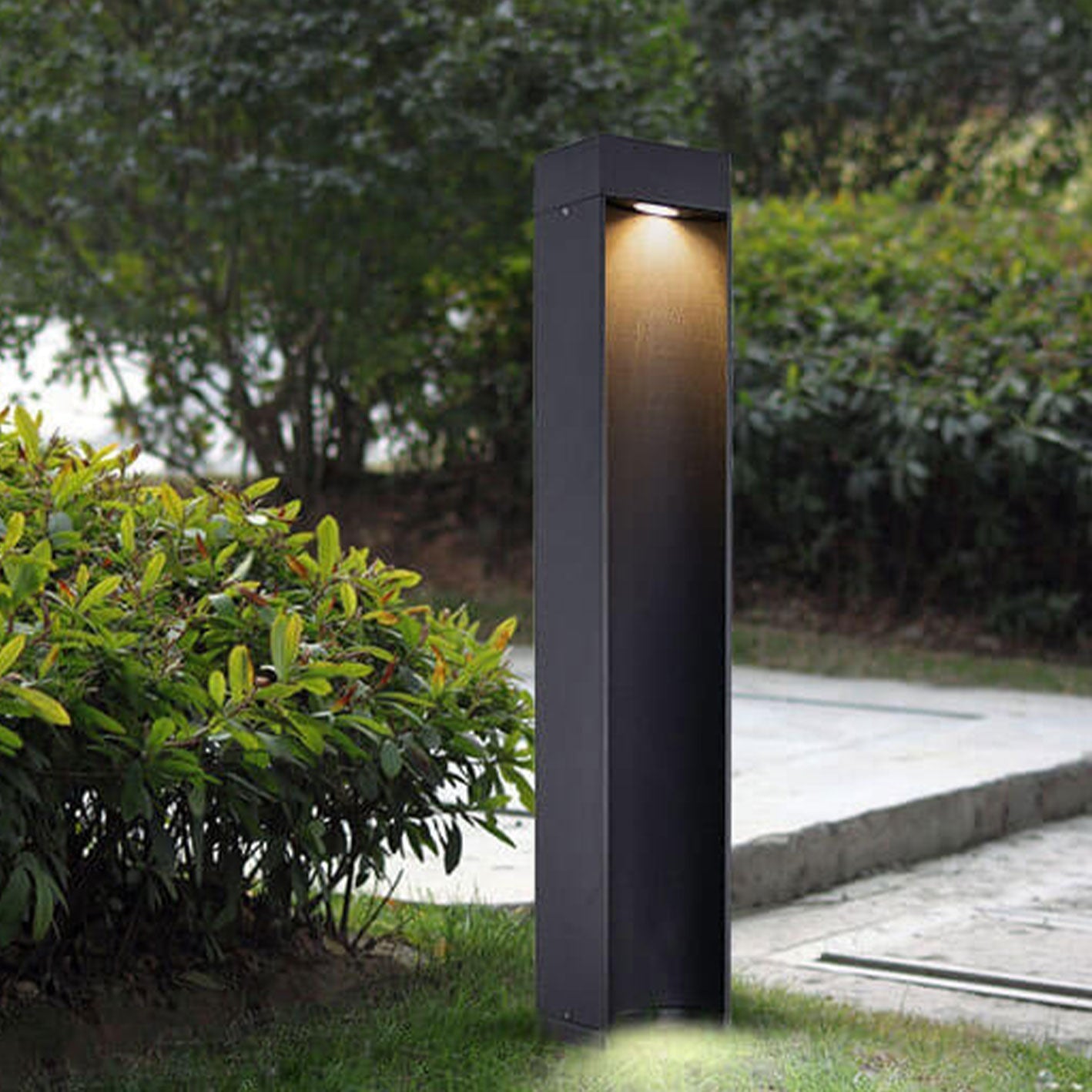 Sleek Modern Outdoor Stake Light