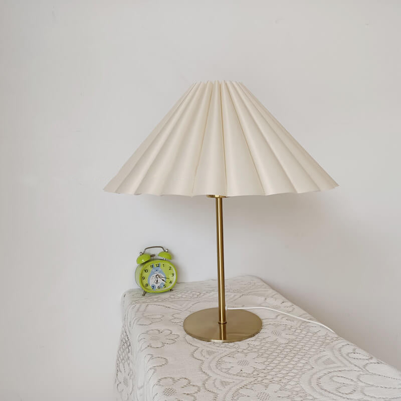 Retro Nostalgic Pleated Cloth Cover Umbrella Table Lamp