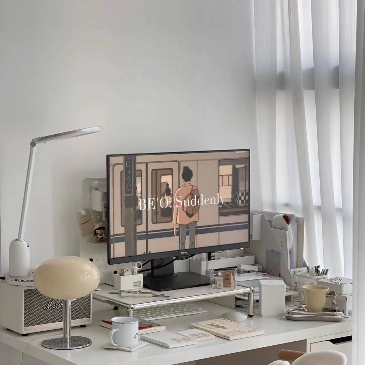 Modern Nordic Round Iron & Glass Table Lamp Table Lamp