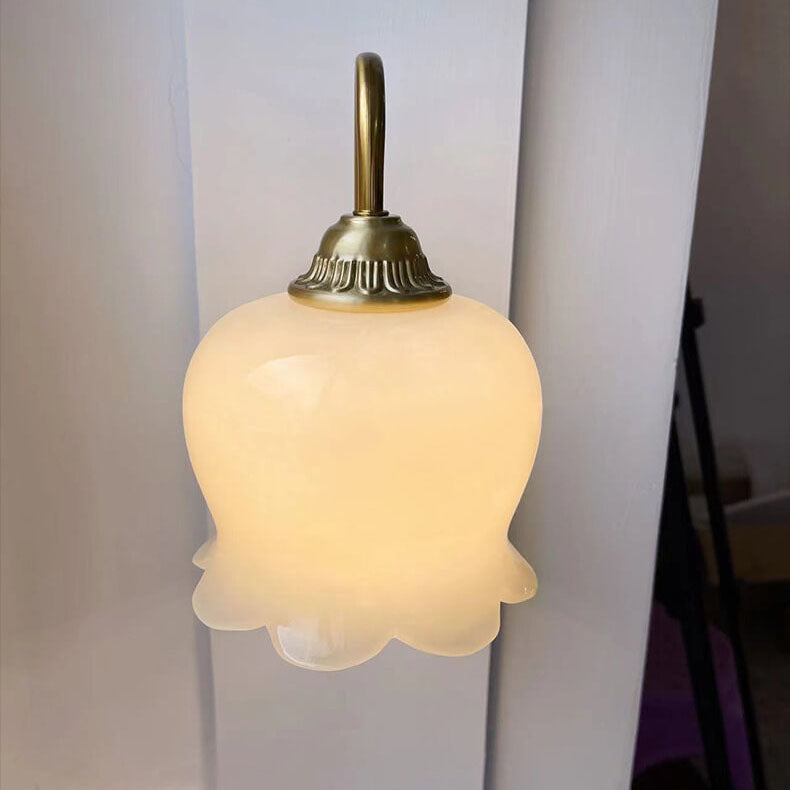 Traditional Vintage Floral Resin Copper Iron Wall Sconce