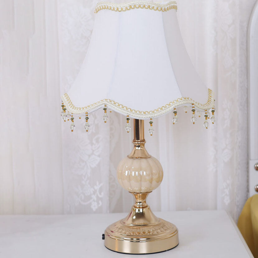 Traditional Vintage Fabric Floral Glass Hardware Table Lamp