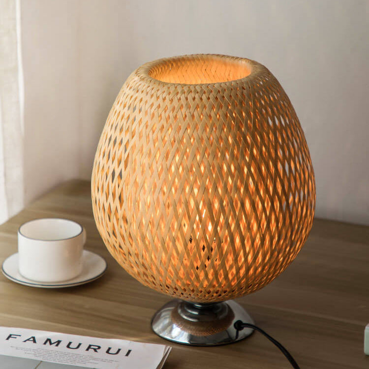 Traditional Chinese Moso Bamboo Wood Iron Weaving Table Lamp