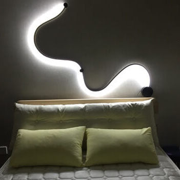 Modern Long Aluminum Snake Shaped Curved Wall Sconce