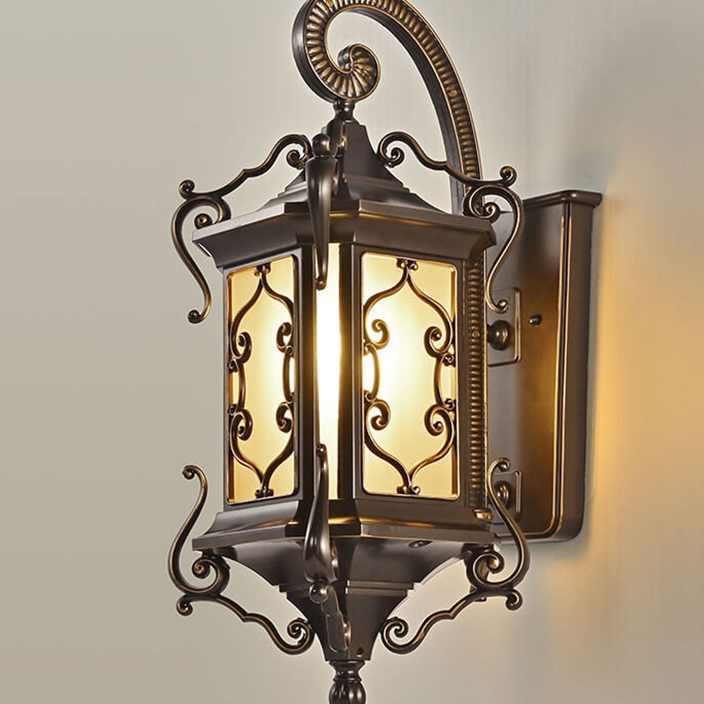 European Palace Outdoor Waterproof 1-Light Wall Sconce