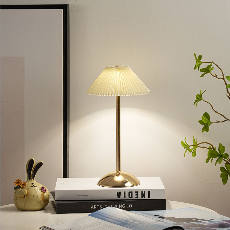 Scandinavian Rechargeable Table Lamp Iron Frame Table Lamp