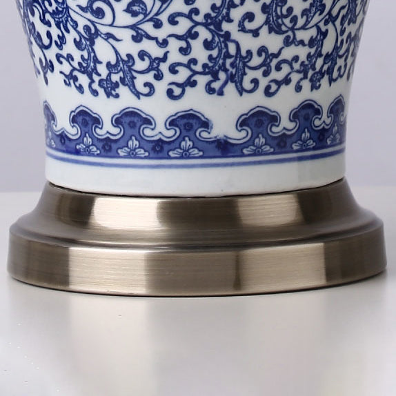 Traditional Chinese Ceramic Fabric Electroplated Table Lamp
