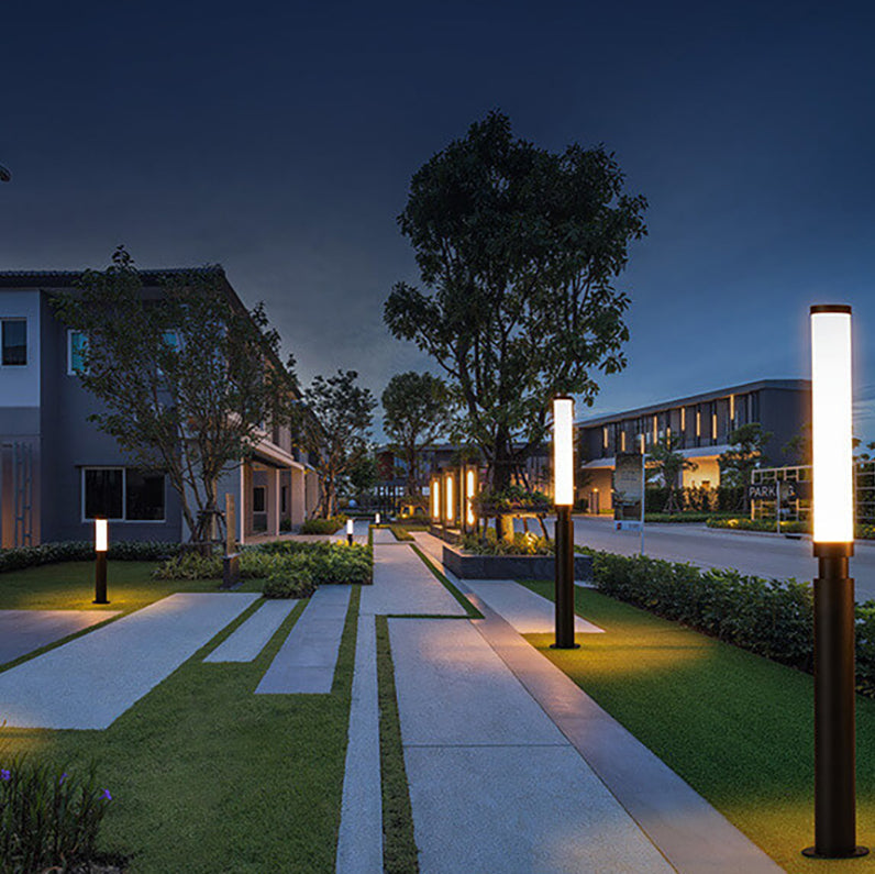 Chic Modern Black Outdoor Stake Light