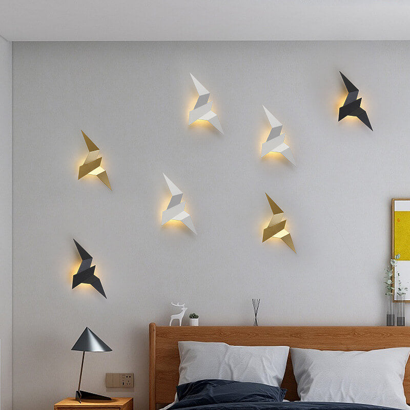 Modern Creative Flying Bird Metal 1-Light LED Wall Sconce