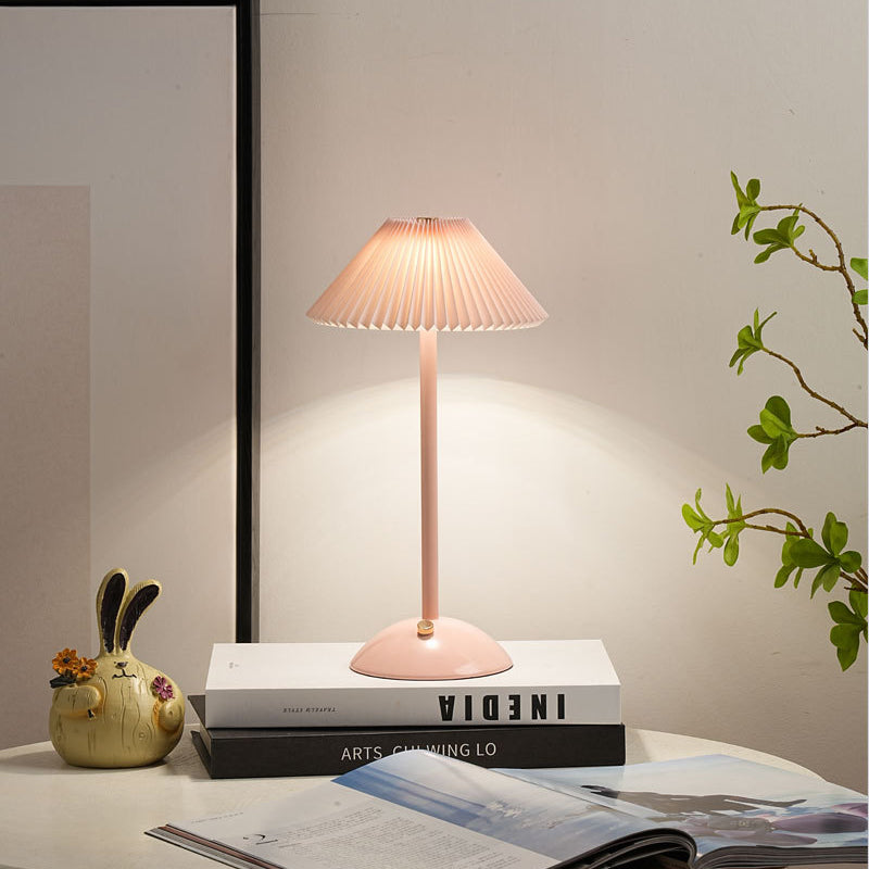 Scandinavian Rechargeable Table Lamp Iron Frame Table Lamp