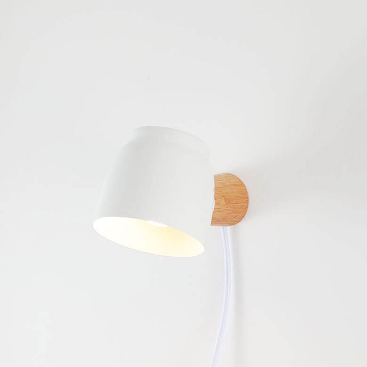 Nordic Minimalist Column Barrel Rotatable Wall Sconce