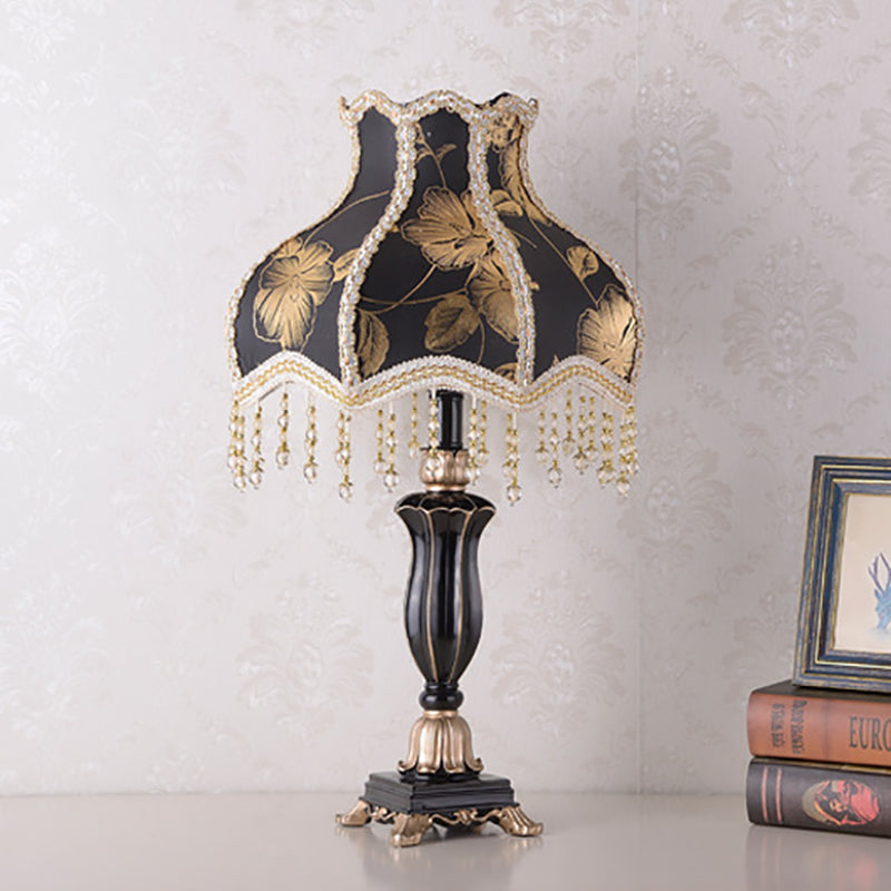 Traditional European Court Top Resin Fabric Table Lamp