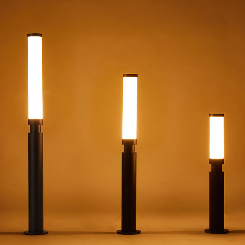 Chic Modern Black Outdoor Stake Light