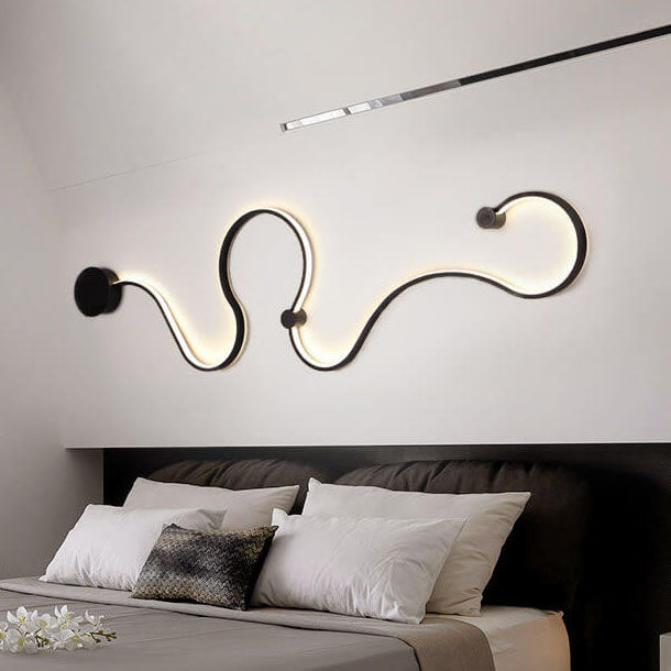 Modern Long Aluminum Snake Shaped Curved Wall Sconce