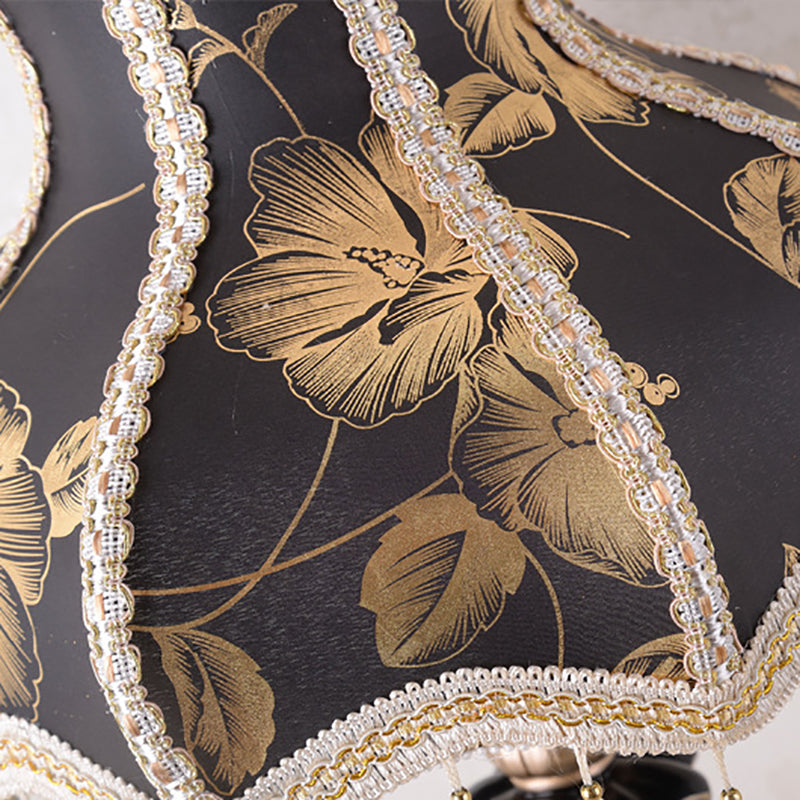 Traditional European Court Top Resin Fabric Table Lamp