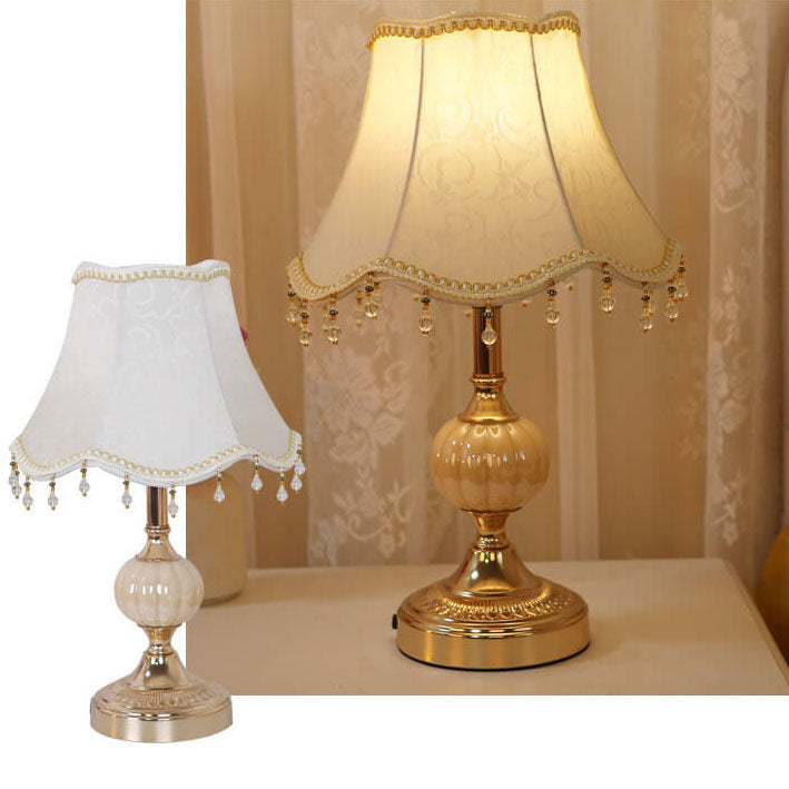 Traditional Vintage Fabric Floral Glass Hardware Table Lamp