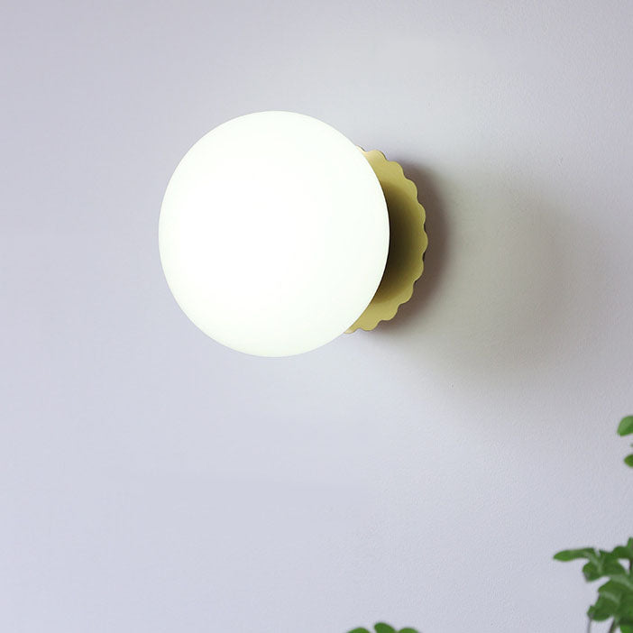 Modern Vintage Iron Glass Round Head Wall Sconce