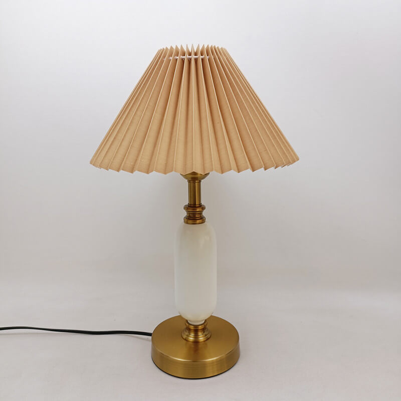 Elegant Traditional French-Style Round Table Table Lamp