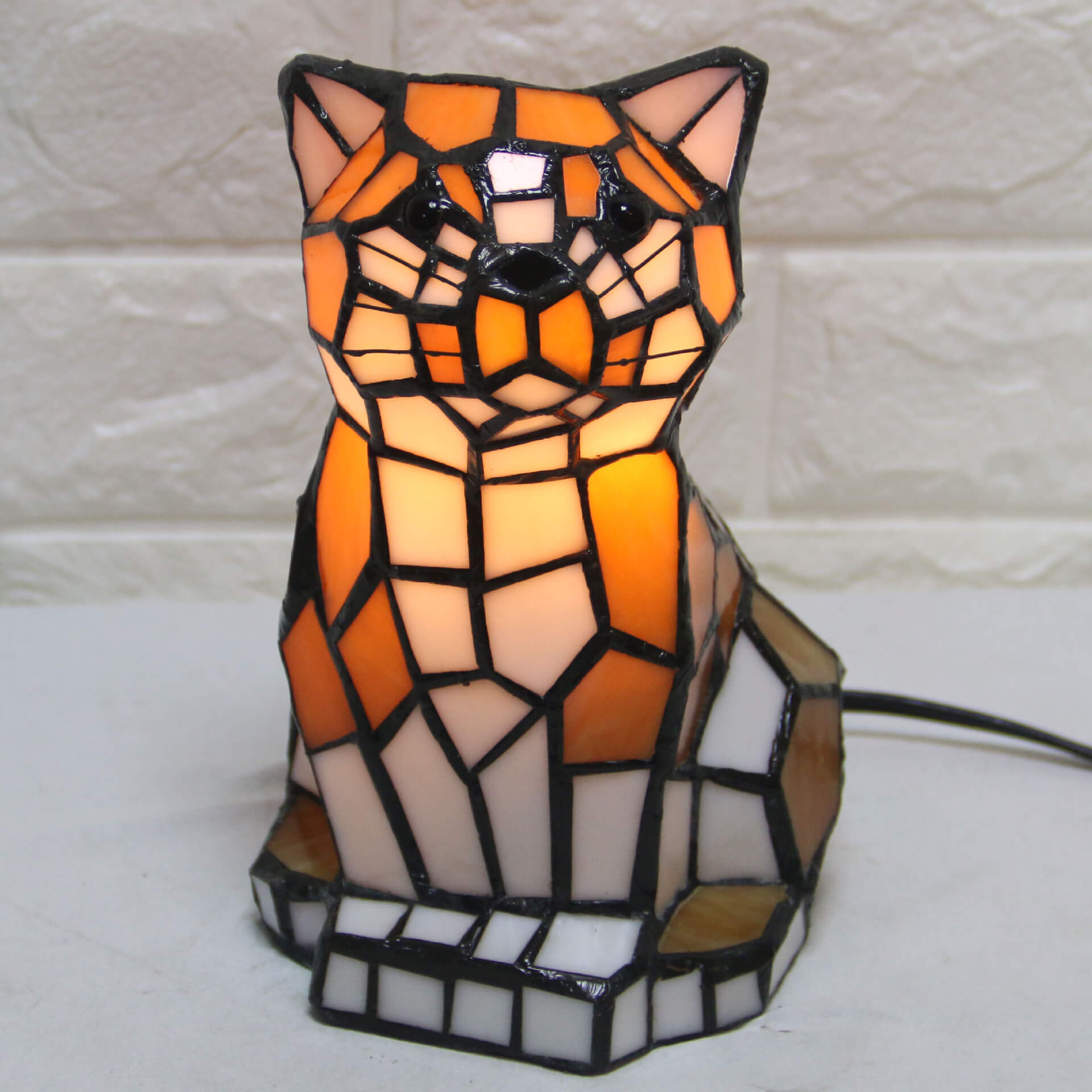Tiffany Creative Cats/Dogs Stained Glass 1-Light Table Lamp
