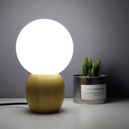 Nordic Solid Wood Table Lamp with Milk-White Table Lamp