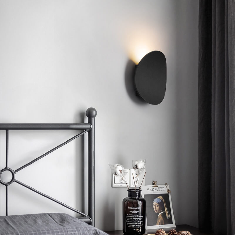 Minimalist Round 1-Light LED Indoor Outdoor Wall Sconce