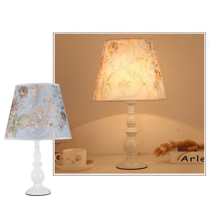 Modern Simple Floral Fabric Iron Vase Base Table Lamp