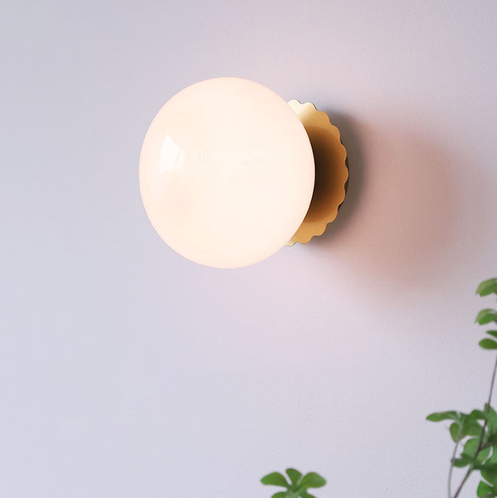 Modern Vintage Iron Glass Round Head Wall Sconce