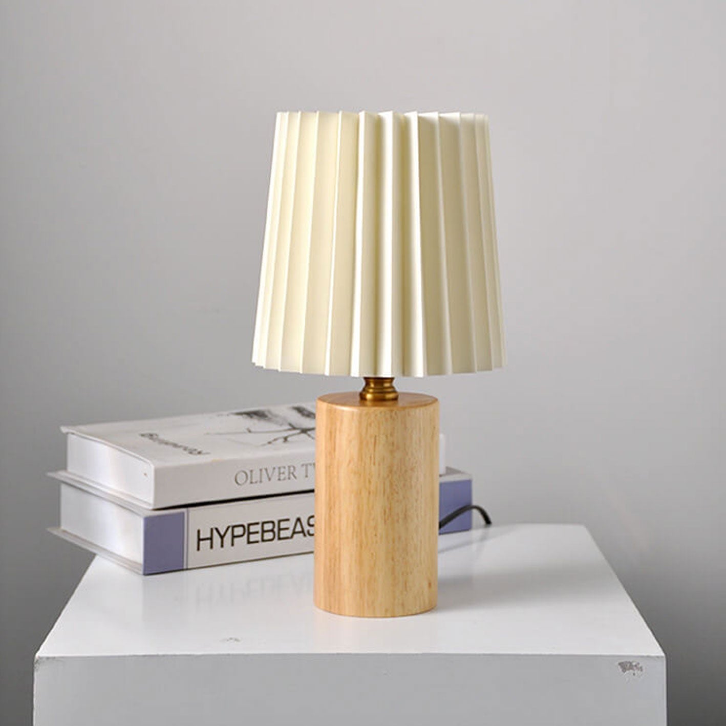 Elegant Vintage Korean Pleated Column Table Lamp Table Lamp