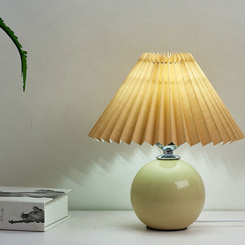 Nordic Minimalist Ceramic Pleated 1-Light Table Lamp