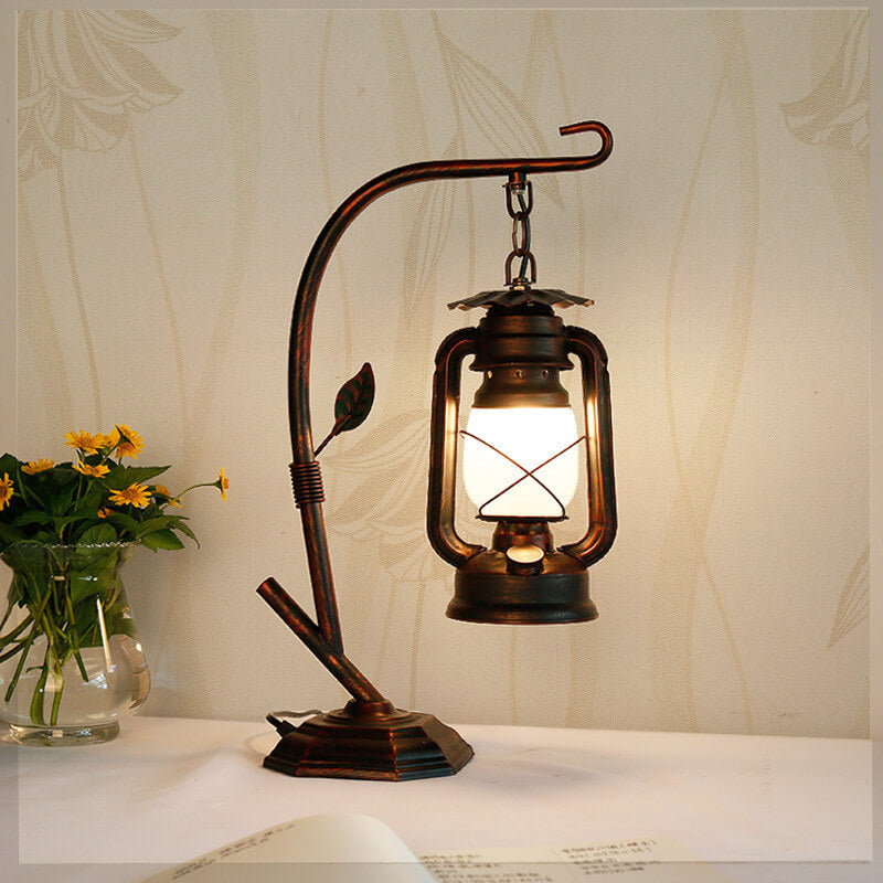 Vintage Antique Kerosene Lamp 1-Light Table Lamp