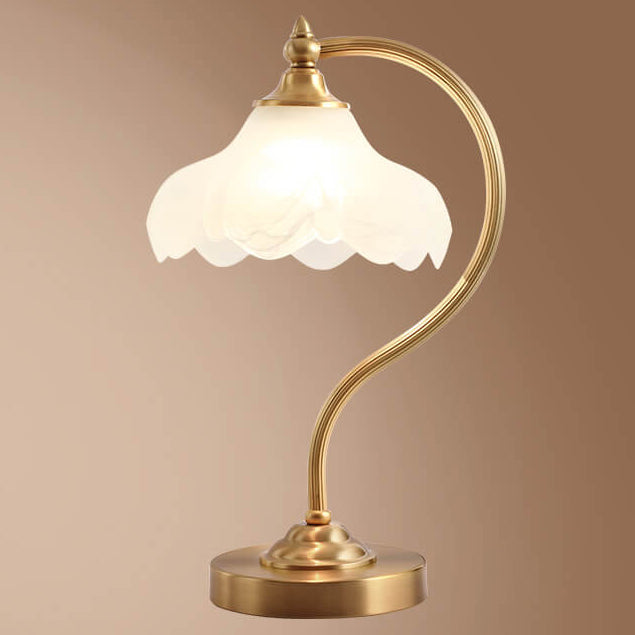 Elegant Vintage Round Copper Glass Petal Shade Table Lamp