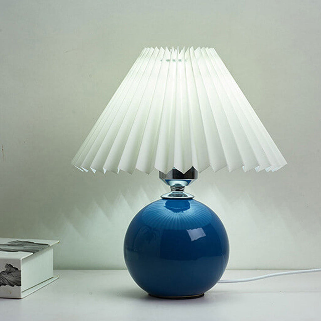 Nordic Minimalist Ceramic Pleated 1-Light Table Lamp