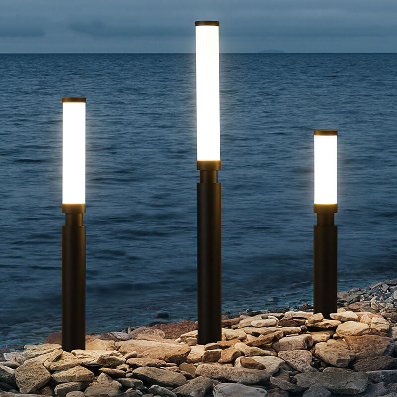 Chic Modern Black Outdoor Stake Light