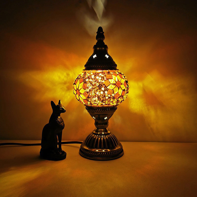 Traditional Tiffany Oval Glass Iron 1-Light Table Lamp