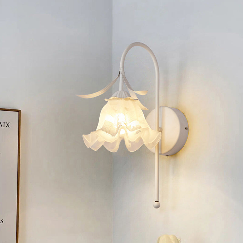Contemporary Retro Flower Iron Glass 1-Light Wall Sconce