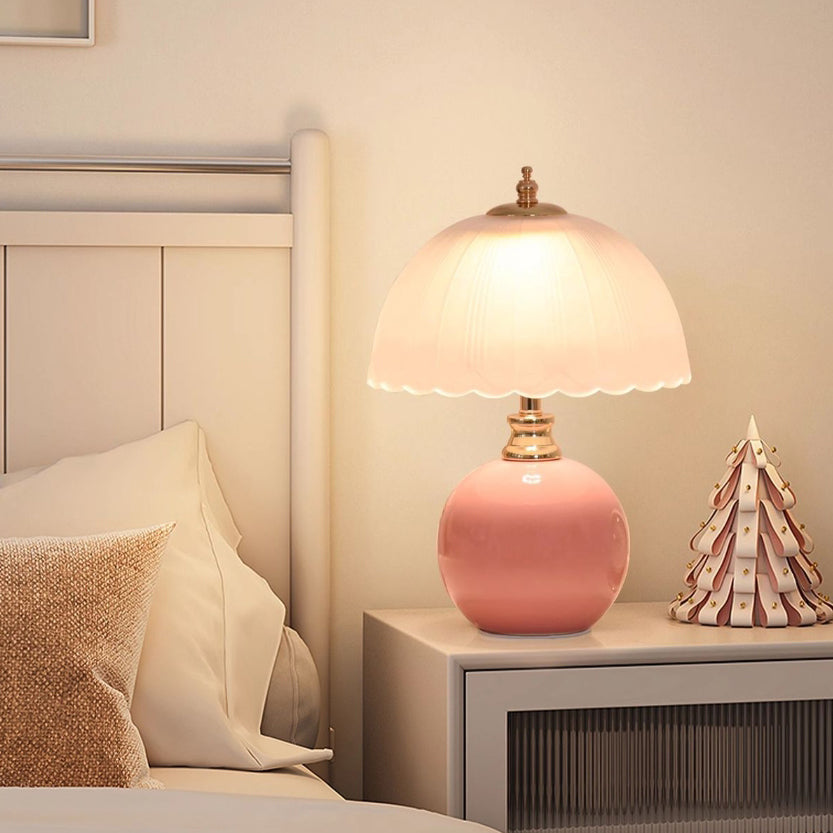 Nordic Contemporary Half-Dome Flower Globe Table Table Lamp