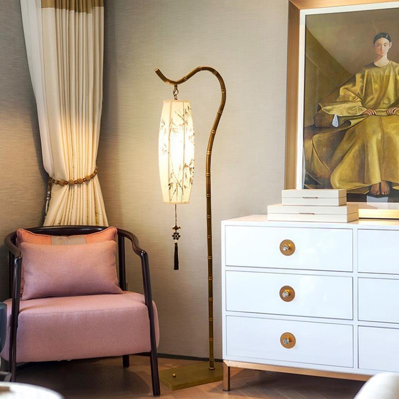 Traditional Chinese White Arc Floor Lamp