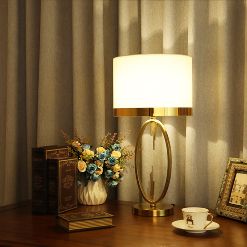 Modern Luxury Round Column Fabric Iron 1-Light Table Lamp